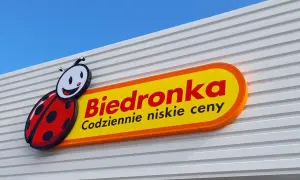 Czy w Jastrzębiej Górze jest Biedronka? Sprawdź lokalizację i godziny otwarcia