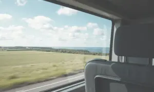 Jak dojechać do Ustronia Morskiego - najlepsze opcje transportu i trasy