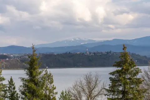 Najlepsze atrakcje nad jeziorem żywieckim, które musisz poznać