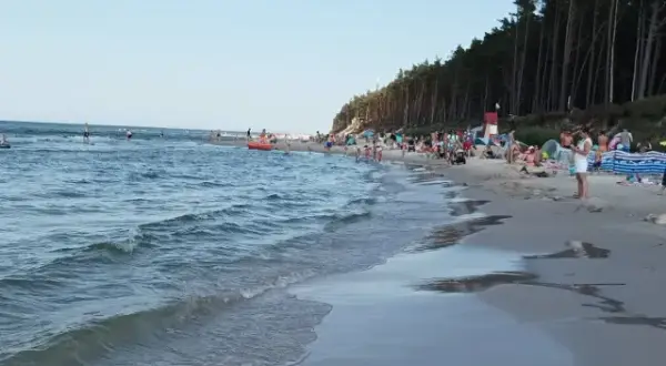Wejherowo ile do morza? Odkryj najbliższe plaże i dojazd