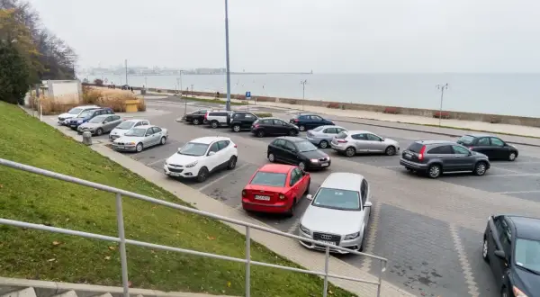 Gdzie zaparkować w Kołobrzegu? Sprawdź najlepsze opcje parkingowe
