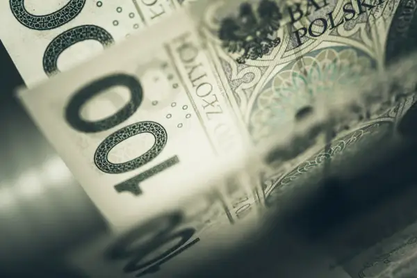 Ile dać do koperty na wesele z noclegiem? Sprawdź zalecane kwoty